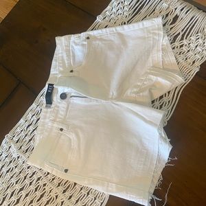 NWOT SZ 4 Gidget Raw Hem Shorts KUT FROM THE KLOTH